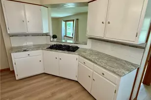 701 Coitsville Rd, Campbell, OH 44405 - Photo 7