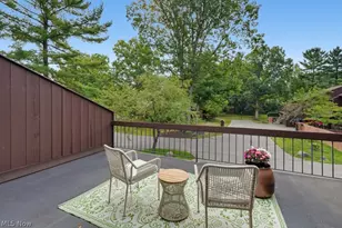 944 Trimble Pl, Sagamore Hills, OH 44067 - Photo 31