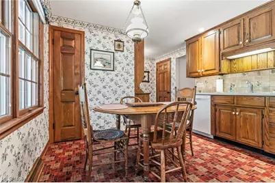 805 Fair Oaks Avenue SW, North Canton, OH 44720 - Photo 13