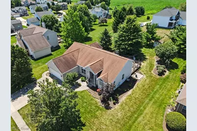 11547 Grand Valley Drive NW, Uniontown, OH 44685 - Photo 7