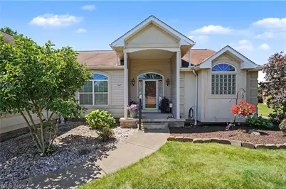 11547 Grand Valley Drive NW, Uniontown, OH 44685 - Photo 5