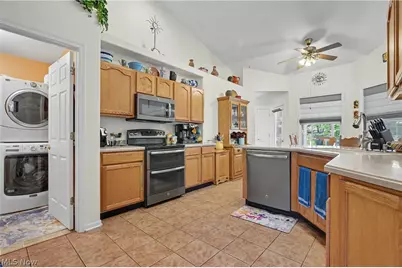 11547 Grand Valley Drive NW, Uniontown, OH 44685 - Photo 23