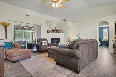 11547 Grand Valley Drive NW, Uniontown, OH 44685 - Photo 15