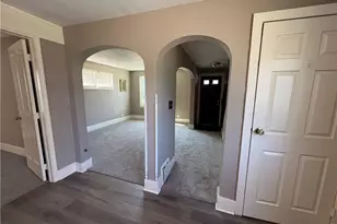 978 Buffalo St, Conneaut, OH 44030 - Photo 5