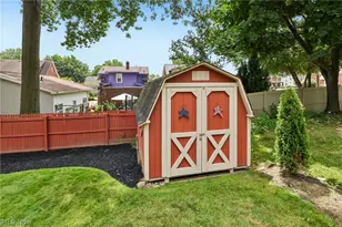 394 E Park Ave, Barberton, OH 44203 - Photo 5