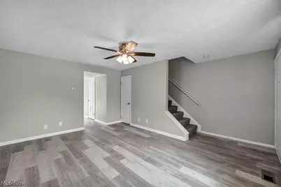 2555 Shakespeare Lane, Avon, OH 44011 - Photo 11