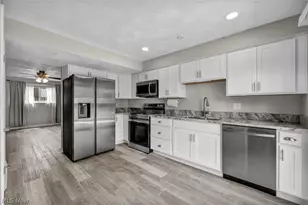 2555 Shakespeare Ln, Avon, OH 44011 - Photo 15
