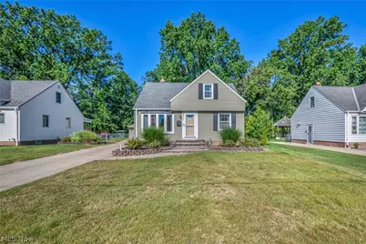 5234 Karen Isle Drive, Willoughby, OH 44094 - Photo 1