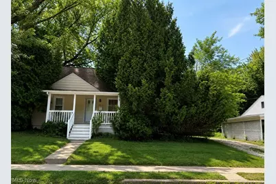 910 E 14th Street, Ashtabula, OH 44004 - Photo 1