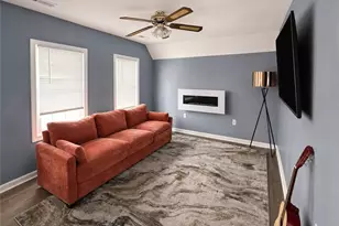 7602 Wentworth Ave, Loveland, OH 44102 - Photo 9
