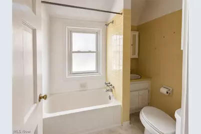 7602 Wentworth Avenue, Loveland, OH 44102 - Photo 11