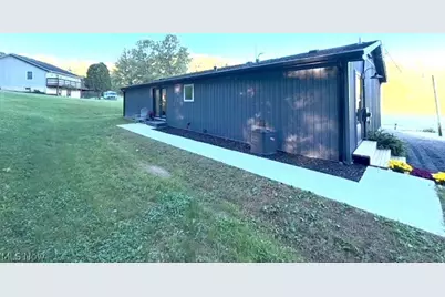 131 Baltzley Valley Road NE, New Philadelphia, OH 44663 - Photo 37