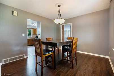 542 Garnette Road, Akron, OH 44313 - Photo 5