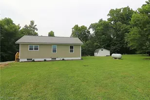 5236 Zenobia Rd, Wakeman, OH 44889 - Photo 25