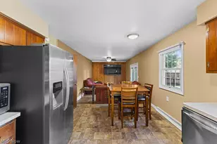 586 Brookpark Dr, Cuyahoga Falls, OH 44223 - Photo 5