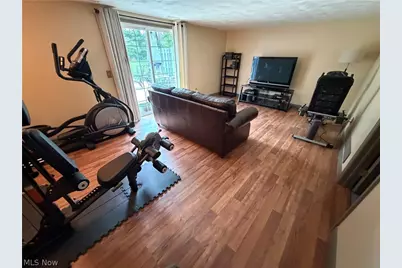 11280 Braddock Street NW, Canal Fulton, OH 44614 - Photo 9