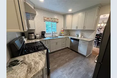 11280 Braddock Street NW, Canal Fulton, OH 44614 - Photo 7