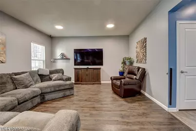 3059 Stonehurst Road, Green, OH 44685 - Photo 3