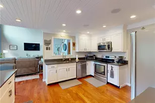 2450 Fairchild Cir NW, Uniontown, OH 44685 - Photo 9