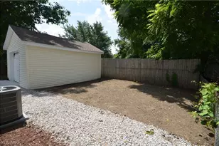 448 Bruner St, Akron, OH 44306 - Photo 5