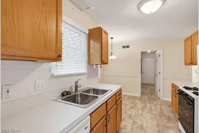 3517 E Prescott Circle, Cuyahoga Falls, OH 44223 - Photo 13