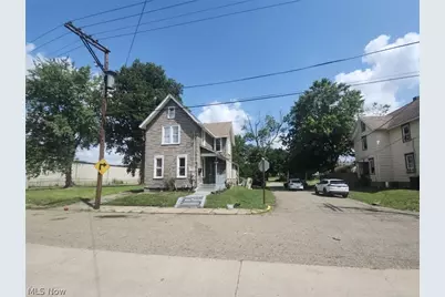 1325 4th Street NW, Canton, OH 44703 - Photo 1