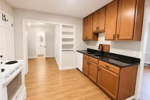 19208 Chagrin, Huber Heights, OH 44122 - Photo 21