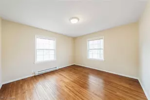 19208 Chagrin, Huber Heights, OH 44122 - Photo 9