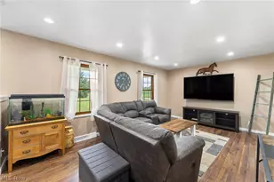 10393 Rapp Rd, New Middletown, OH 44442 - Photo 7