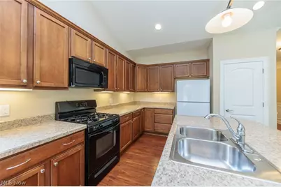 8541 Alexis Drive, Macedonia, OH 44056 - Photo 9
