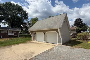 815 3rd St SW, New Philadelphia, OH 44663 - Photo 25