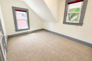 684 Dayton St, Akron, OH 44310 - Photo 23