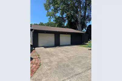36349 S Riverview Drive, Eastlake, OH 44095 - Photo 7