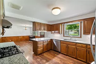 5059 Broadview St NE, Louisville, OH 44641 - Photo 15