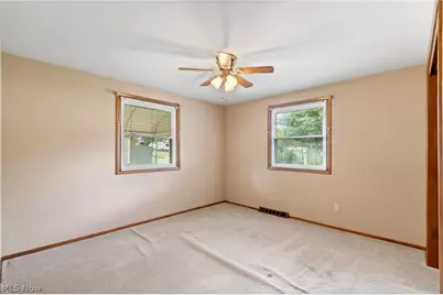 5059 Broadview Street NE, Louisville, OH 44641 - Photo 21