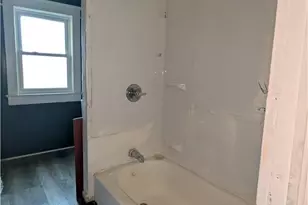9013 Harris Ave, Loveland, OH 44104 - Photo 7