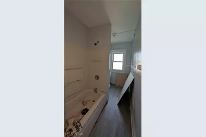 9013 Harris Avenue, Loveland, OH 44104 - Photo 17