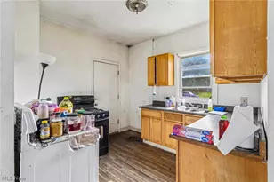 640 Broadway Ave, Youngstown, OH 44510 - Photo 9