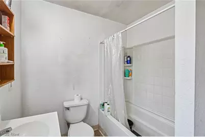 640 Broadway Avenue, Youngstown, OH 44510 - Photo 11