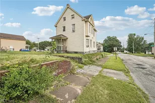 640 Broadway Ave, Youngstown, OH 44510 - Photo 31
