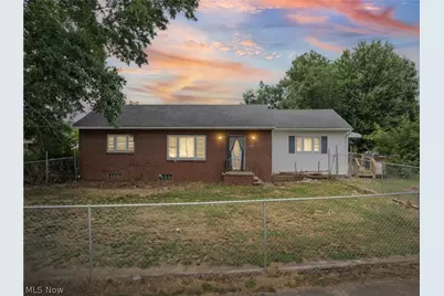 121 E Ralston Avenue, Akron, OH 44301 - Photo 1