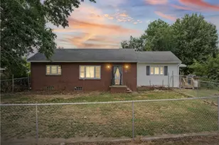 121 E Ralston Ave, Akron, OH 44301 - Photo 1