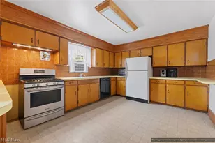 121 E Ralston Ave, Akron, OH 44301 - Photo 9