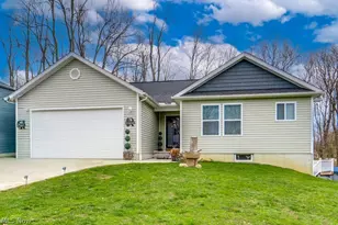 2904 Pepper Hill Cir, Akron, OH 44312 - Photo 1