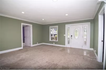107 Broad Street, St Clairsville, OH 43950 - Photo 5
