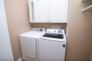 107 Broad St, St Clairsville, OH 43950 - Photo 21