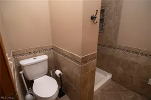 107 Broad St, St Clairsville, OH 43950 - Photo 9