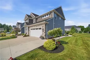 9400 Rockys Ct, Grandview Heights, OH 44147 - Photo 3
