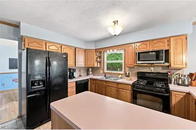 9720 Fox Hill Trail, Concord Twp, OH 44060 - Photo 11