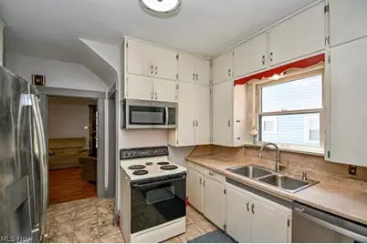 1309 22nd Street NW, Canton, OH 44709 - Photo 9